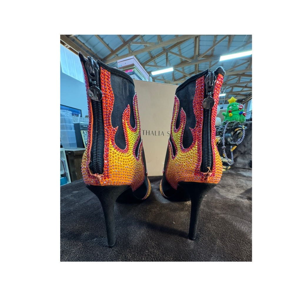 Thalia Sodi Black and Orange Flame Ankle Boots 6.5 - Picture 5 of 10